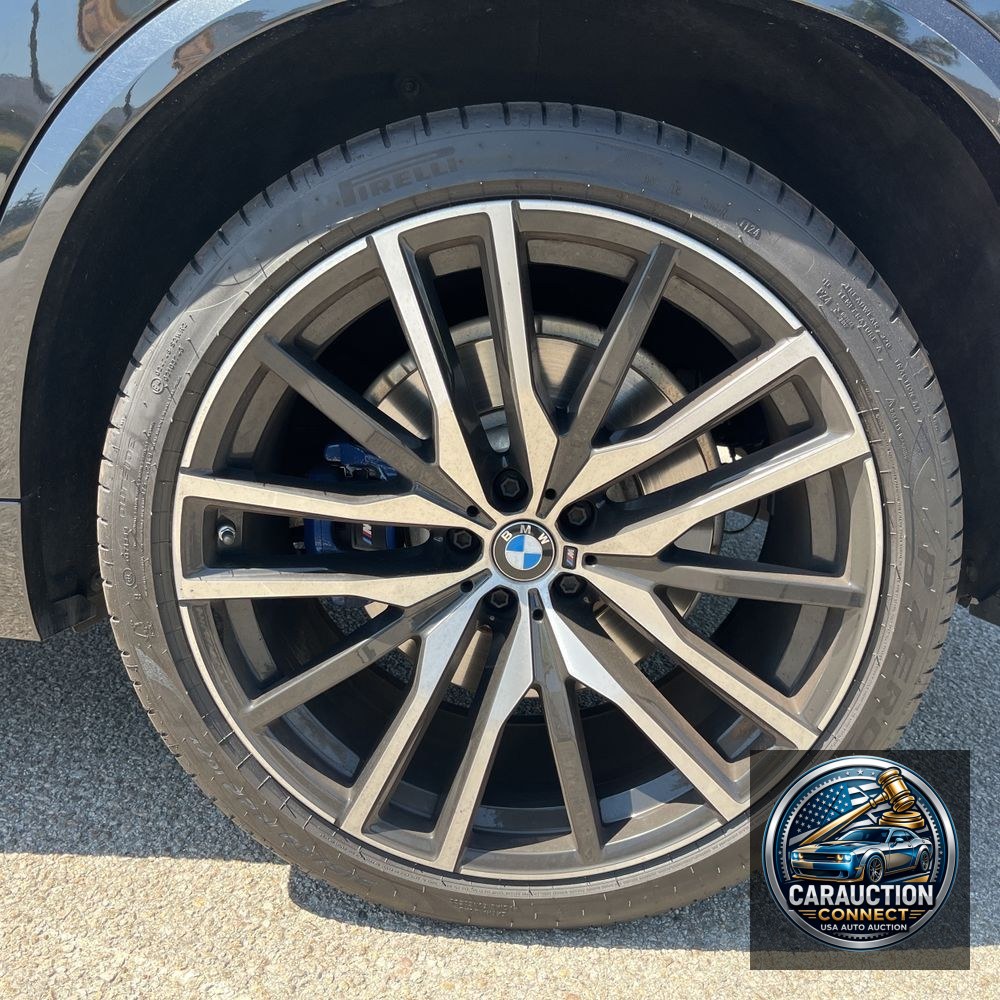 2022 BMW X5 M50i