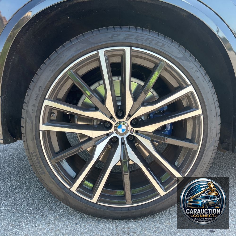 2022 BMW X5 M50i