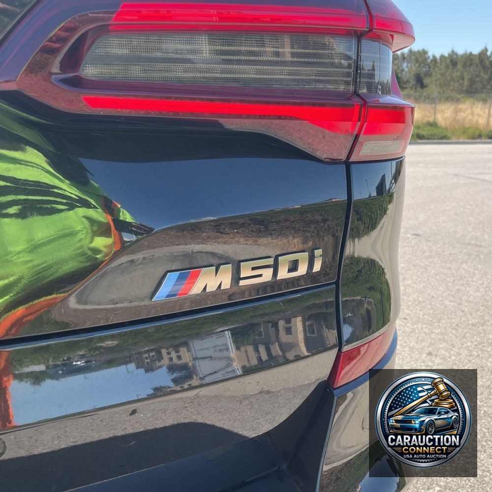 2022 BMW X5 M50i