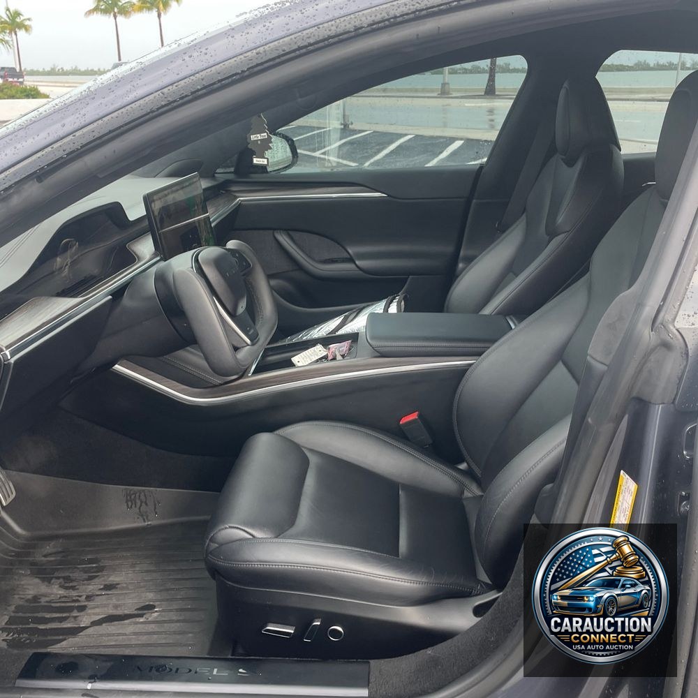 2022 Tesla Model S Base