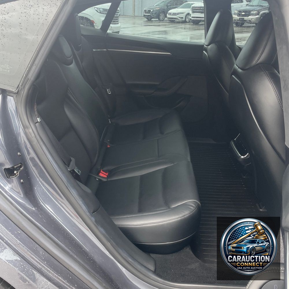 2022 Tesla Model S Base