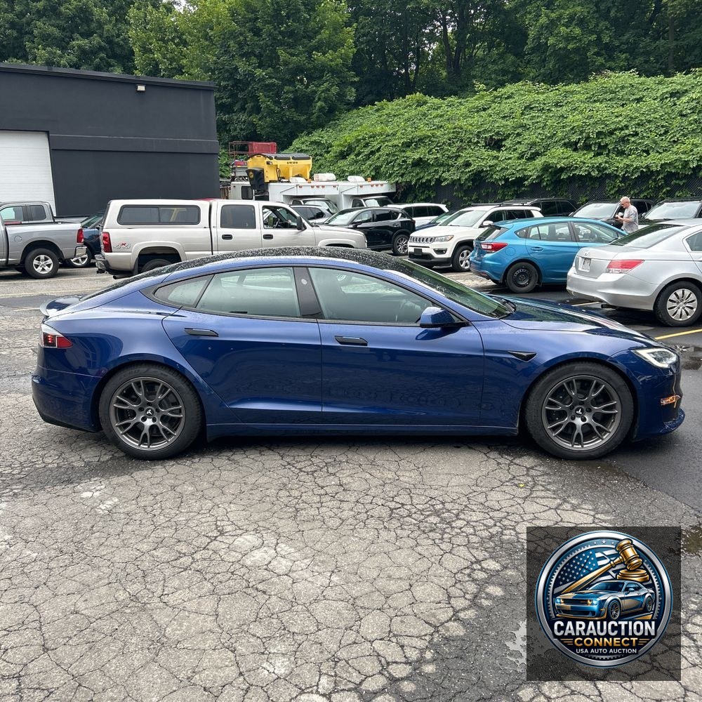 2021 Tesla Model S Plaid