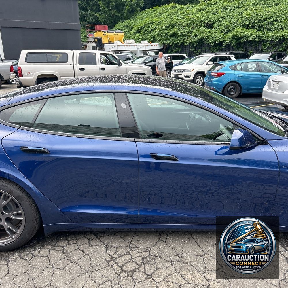 2021 Tesla Model S Plaid
