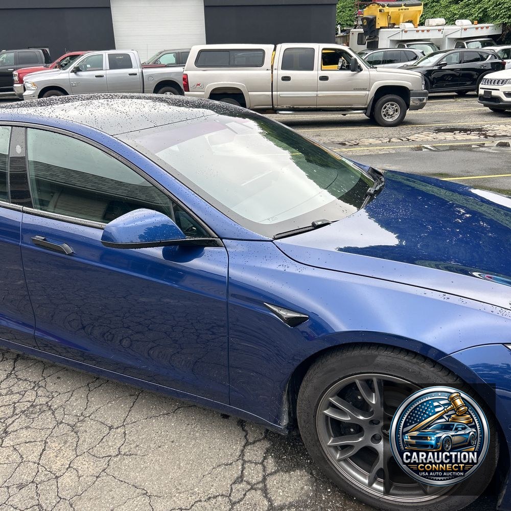 2021 Tesla Model S Plaid