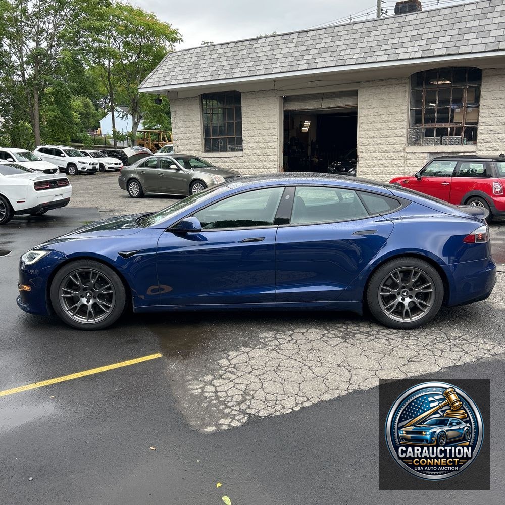 2021 Tesla Model S Plaid