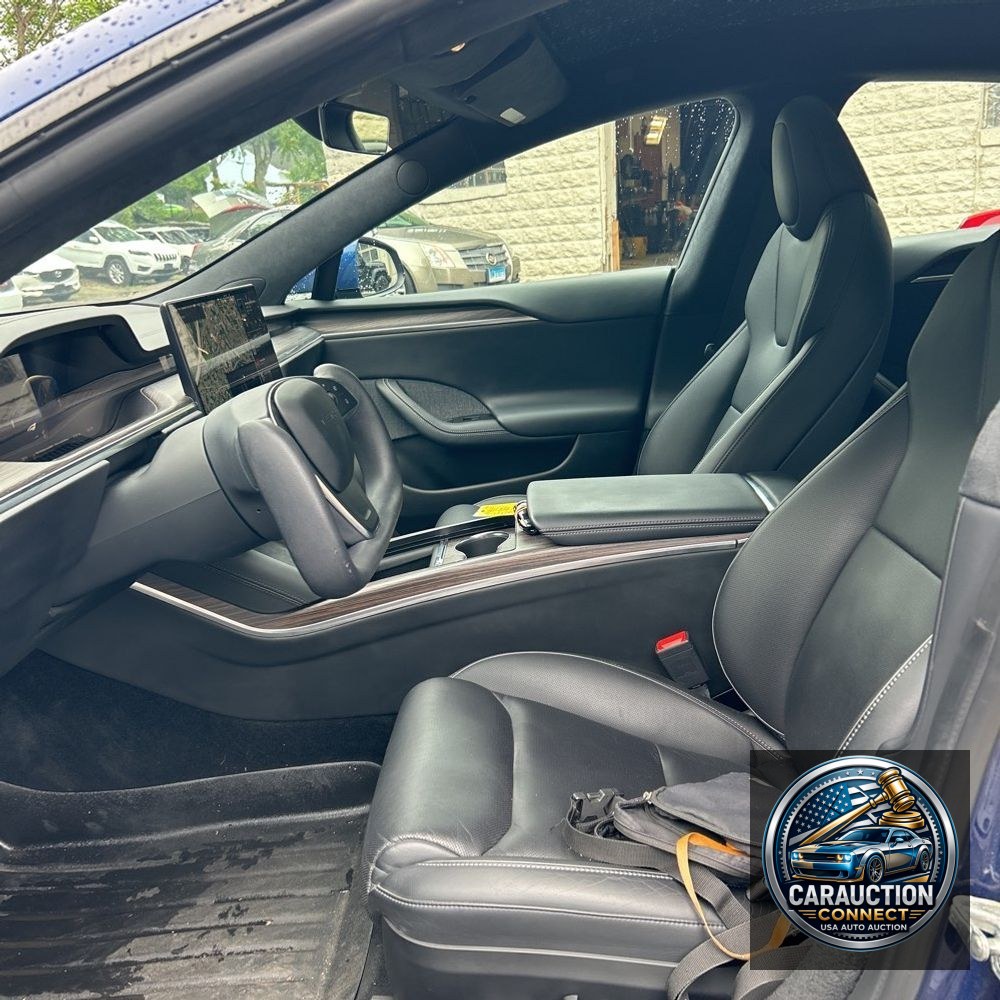 2021 Tesla Model S Plaid