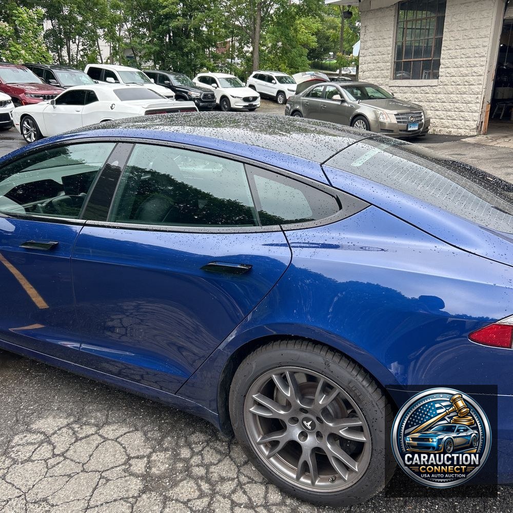 2021 Tesla Model S Plaid