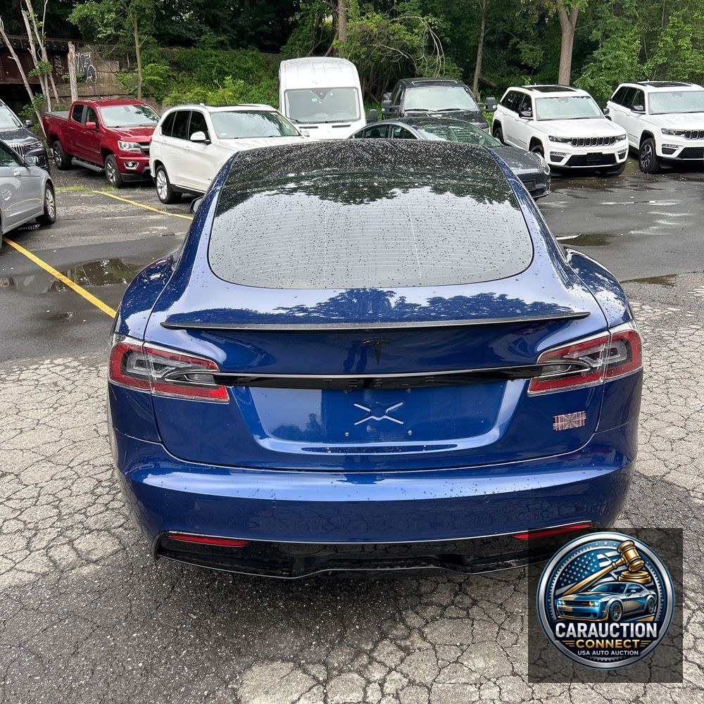 2021 Tesla Model S Plaid
