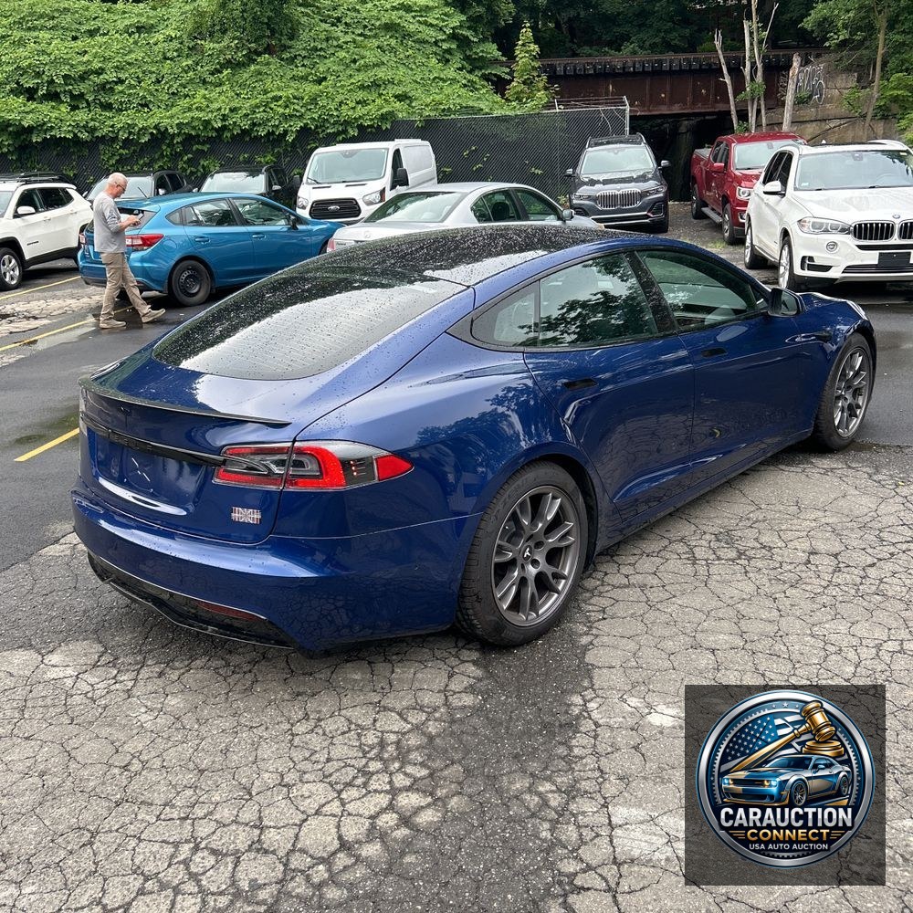 2021 Tesla Model S Plaid