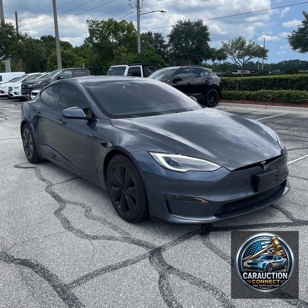 2021 Tesla Model S Plaid