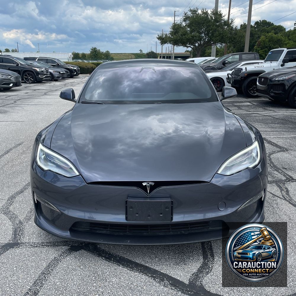 2021 Tesla Model S Plaid