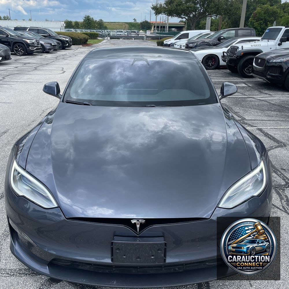 2021 Tesla Model S Plaid