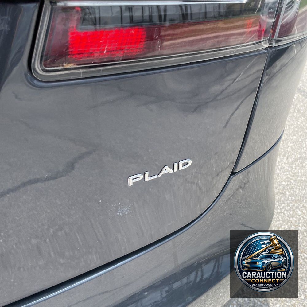 2021 Tesla Model S Plaid