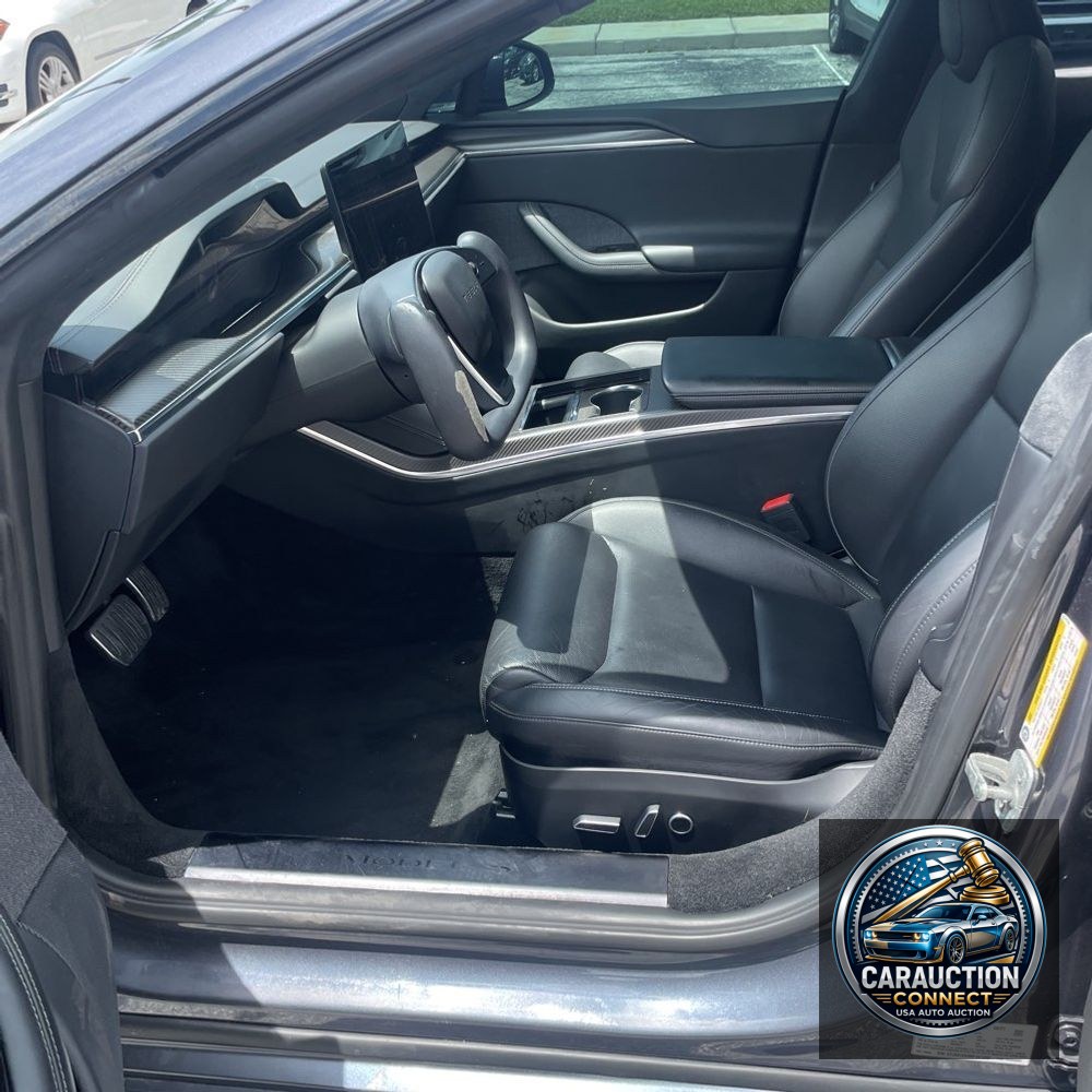 2021 Tesla Model S Plaid