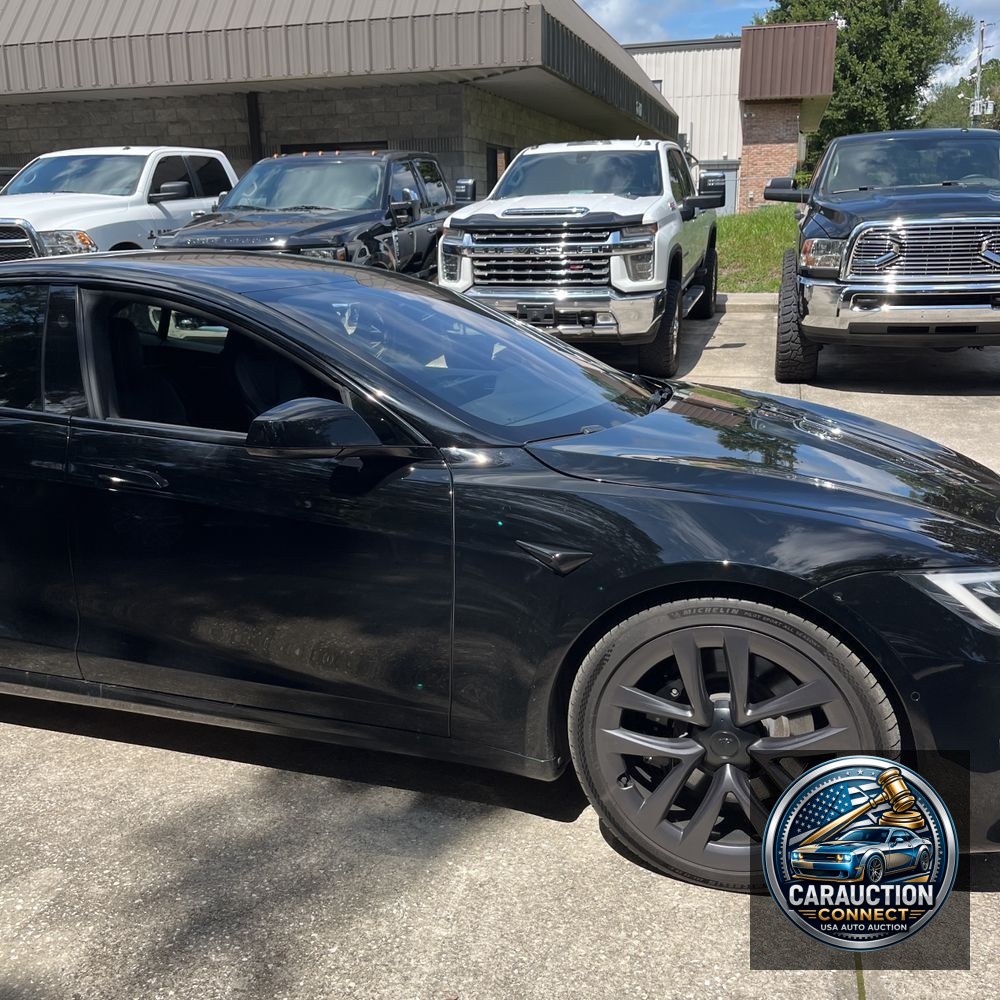 2021 Tesla Model S Plaid