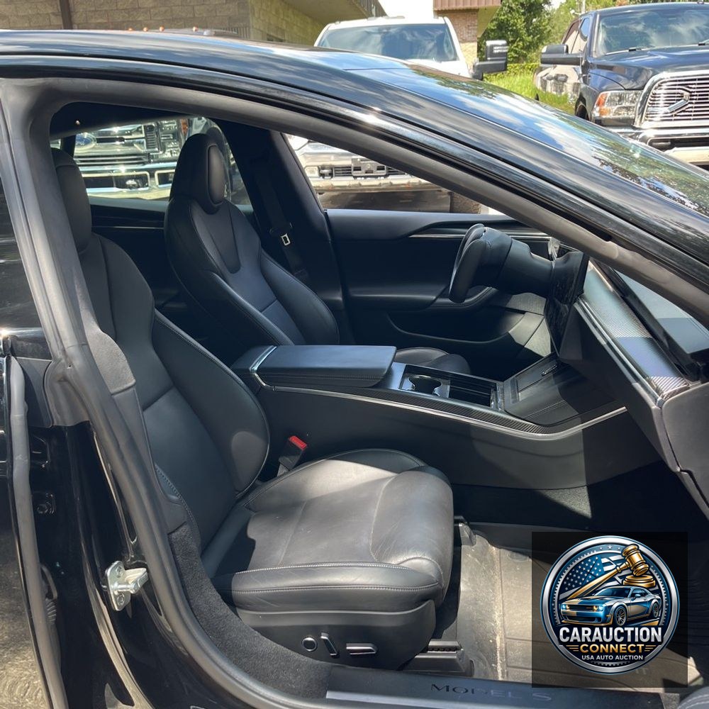 2021 Tesla Model S Plaid