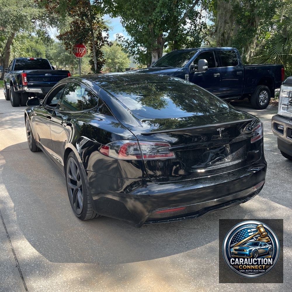 2021 Tesla Model S Plaid