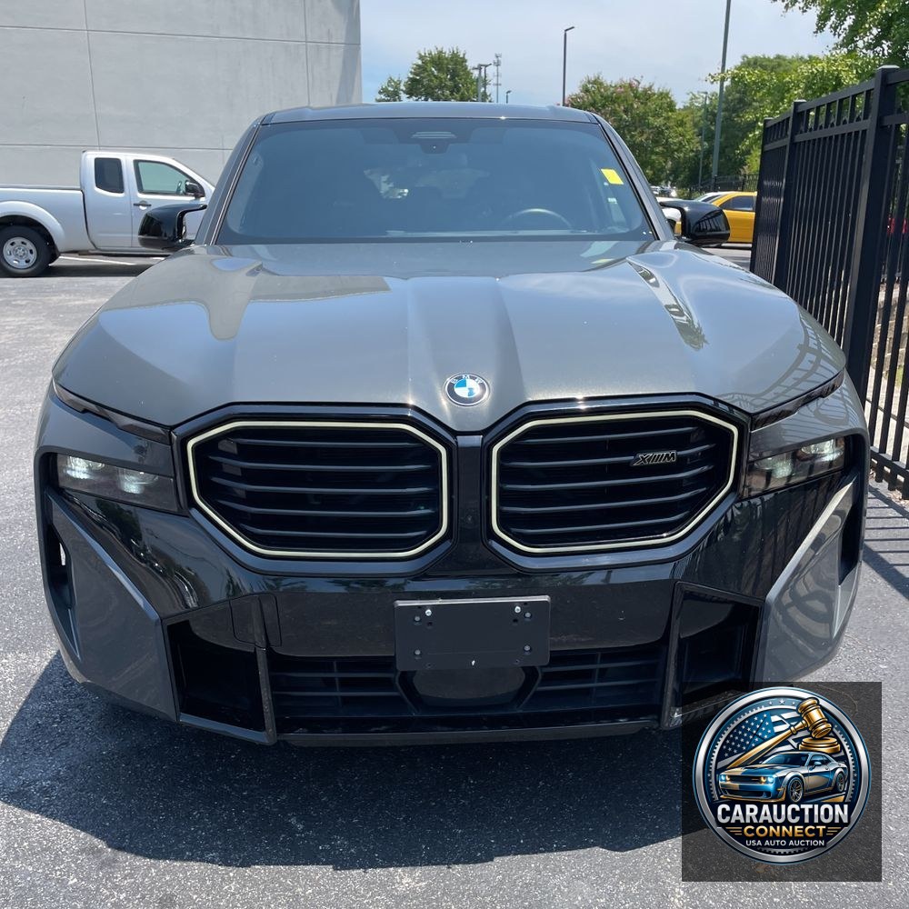 2023 BMW XM Base