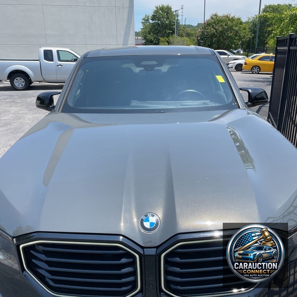 2023 BMW XM Base