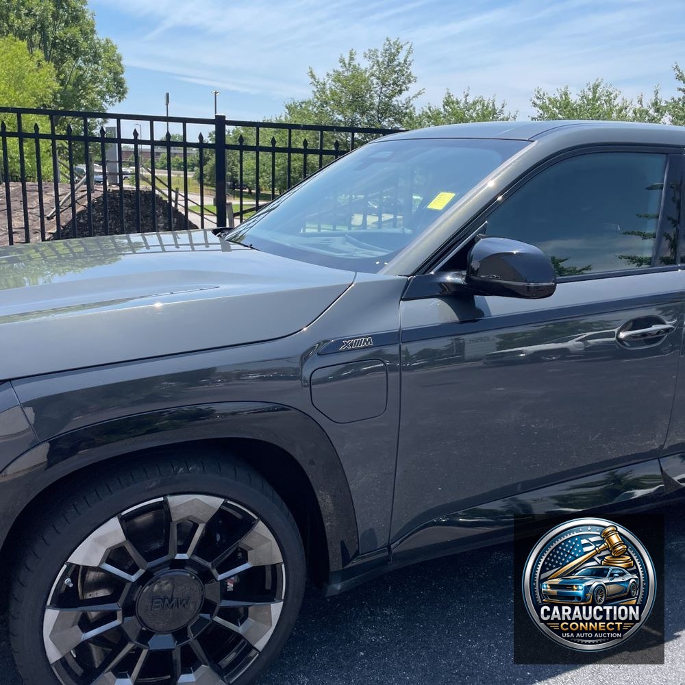 2023 BMW XM Base