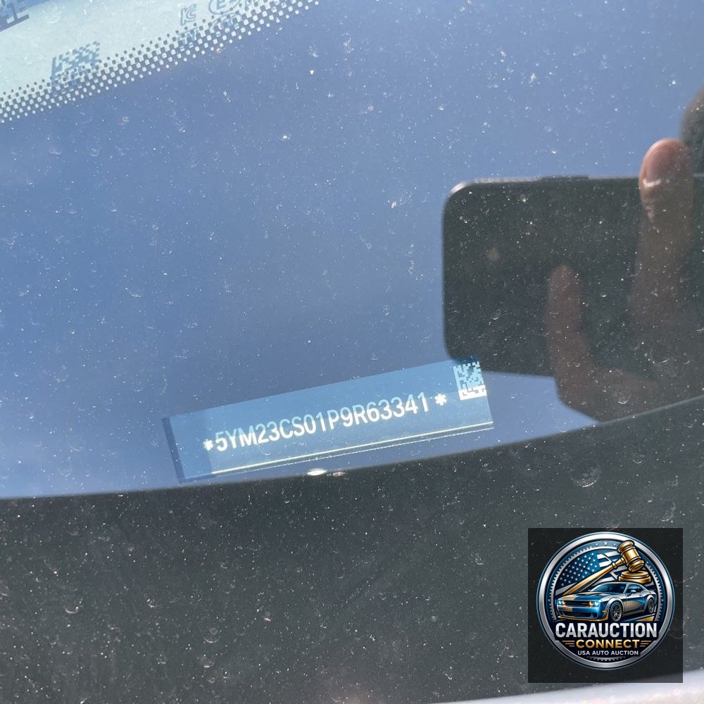 2023 BMW XM Base