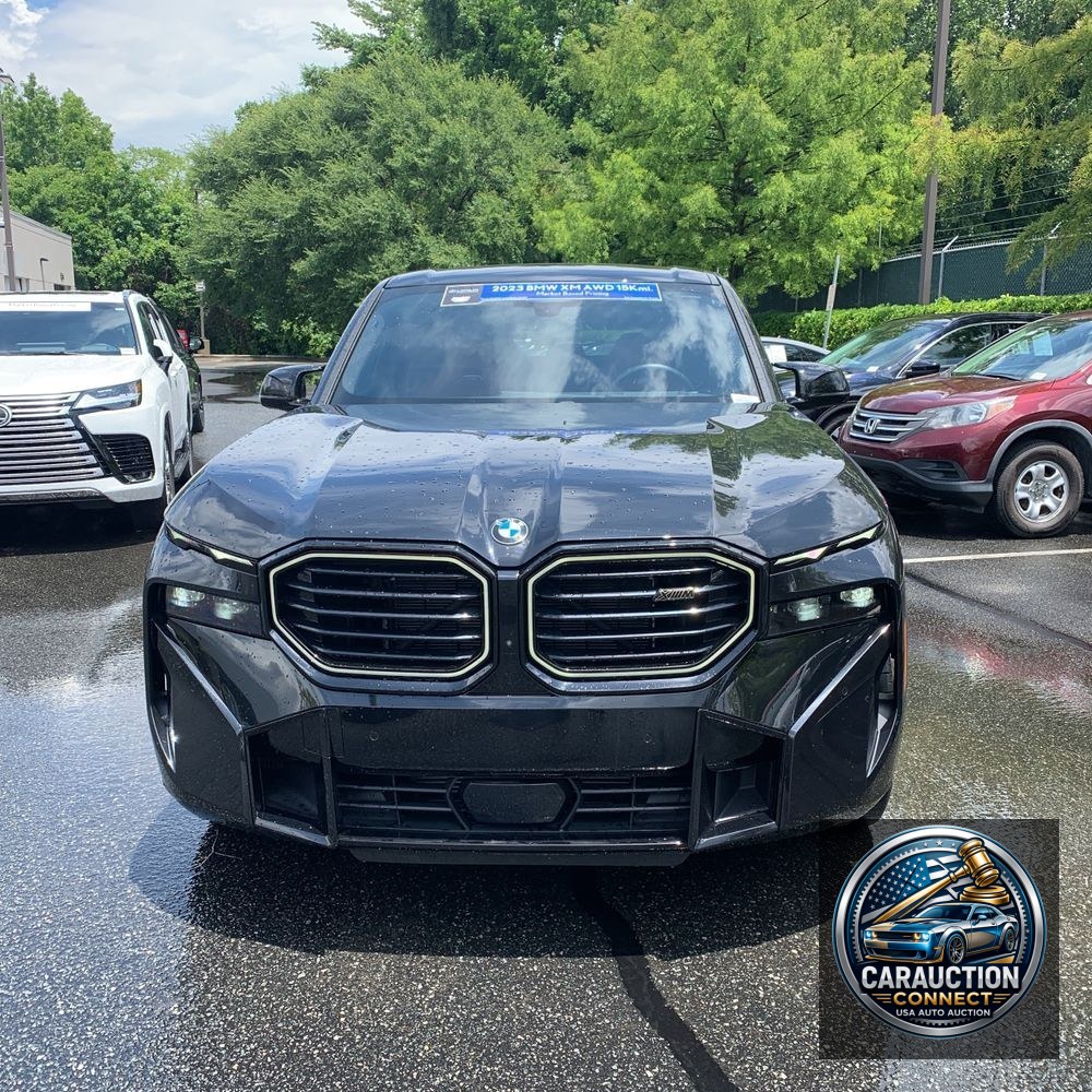 2023 BMW XM Base