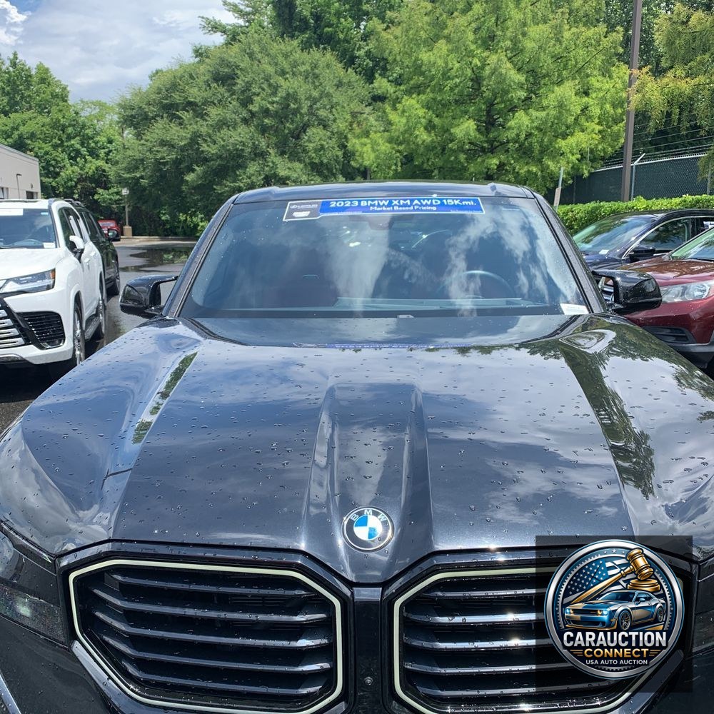 2023 BMW XM Base