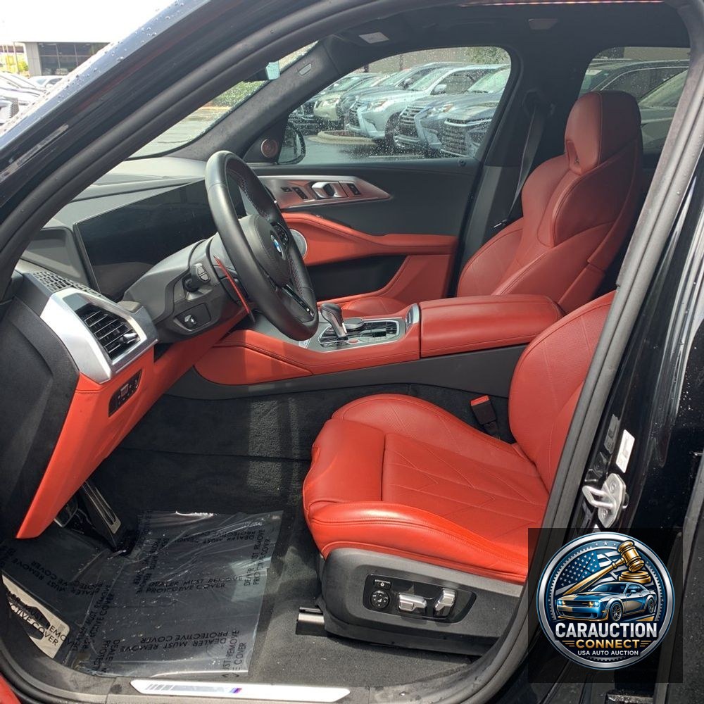 2023 BMW XM Base