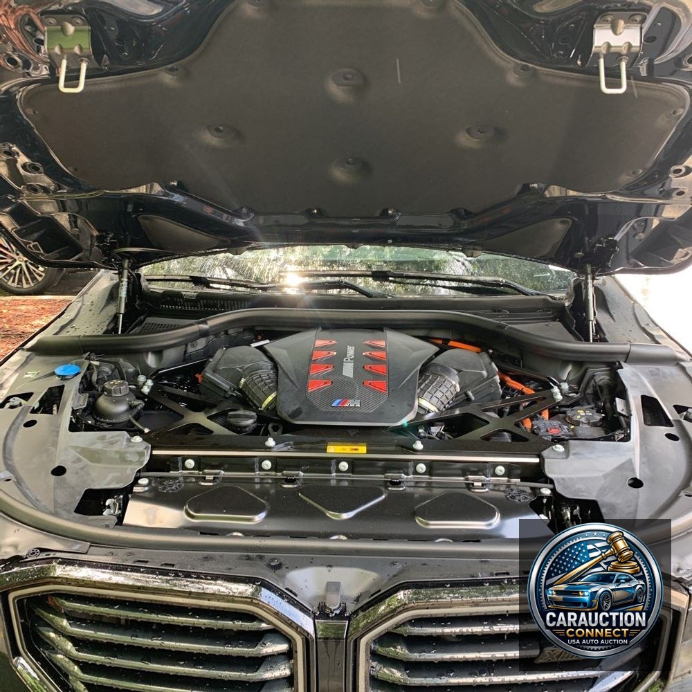 2023 BMW XM Base