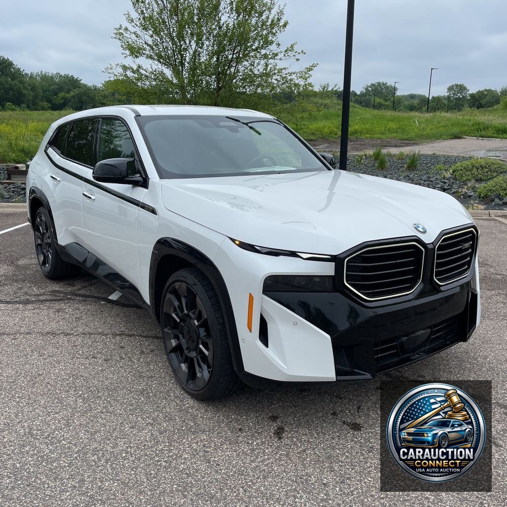 2024 BMW XM PHEV