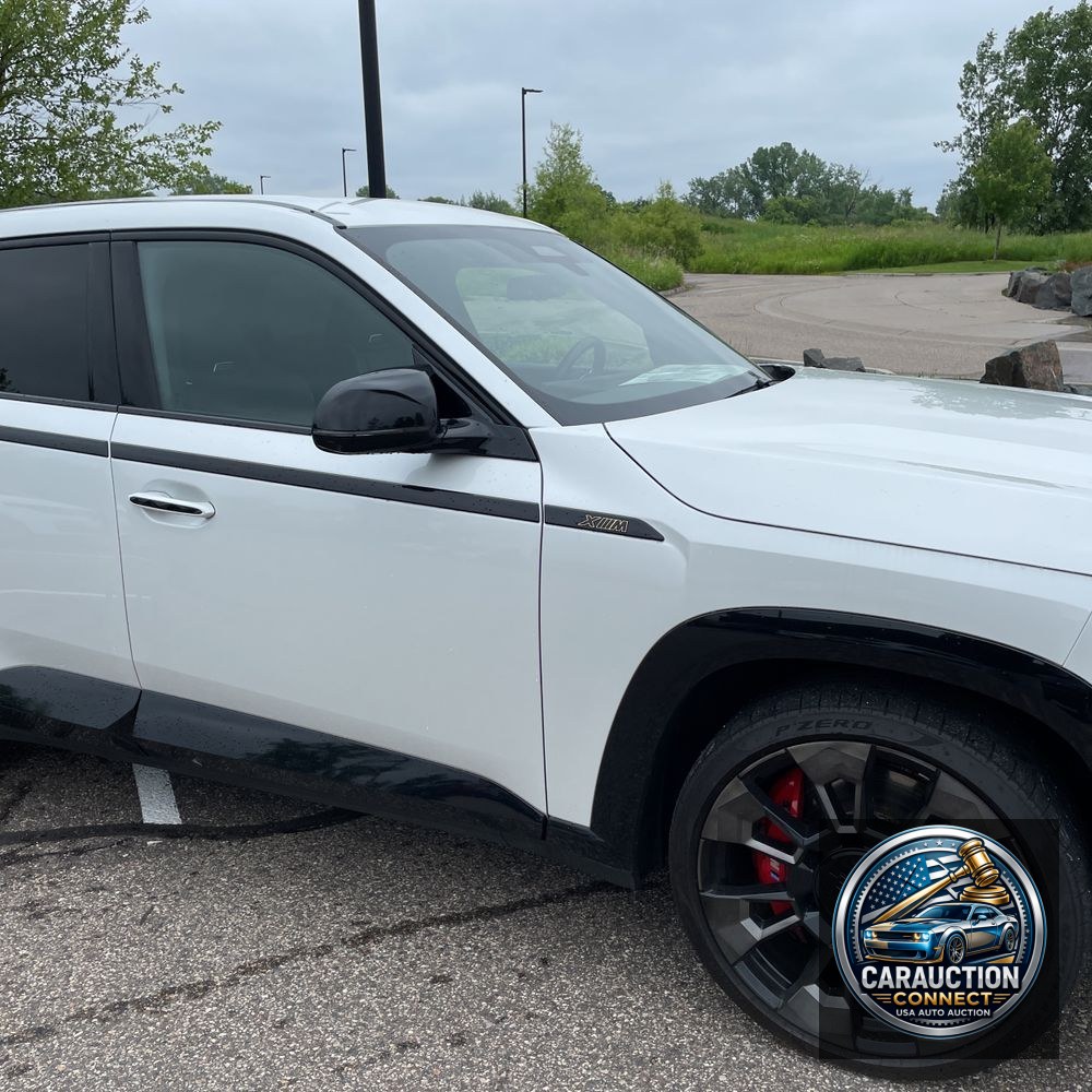 2024 BMW XM PHEV