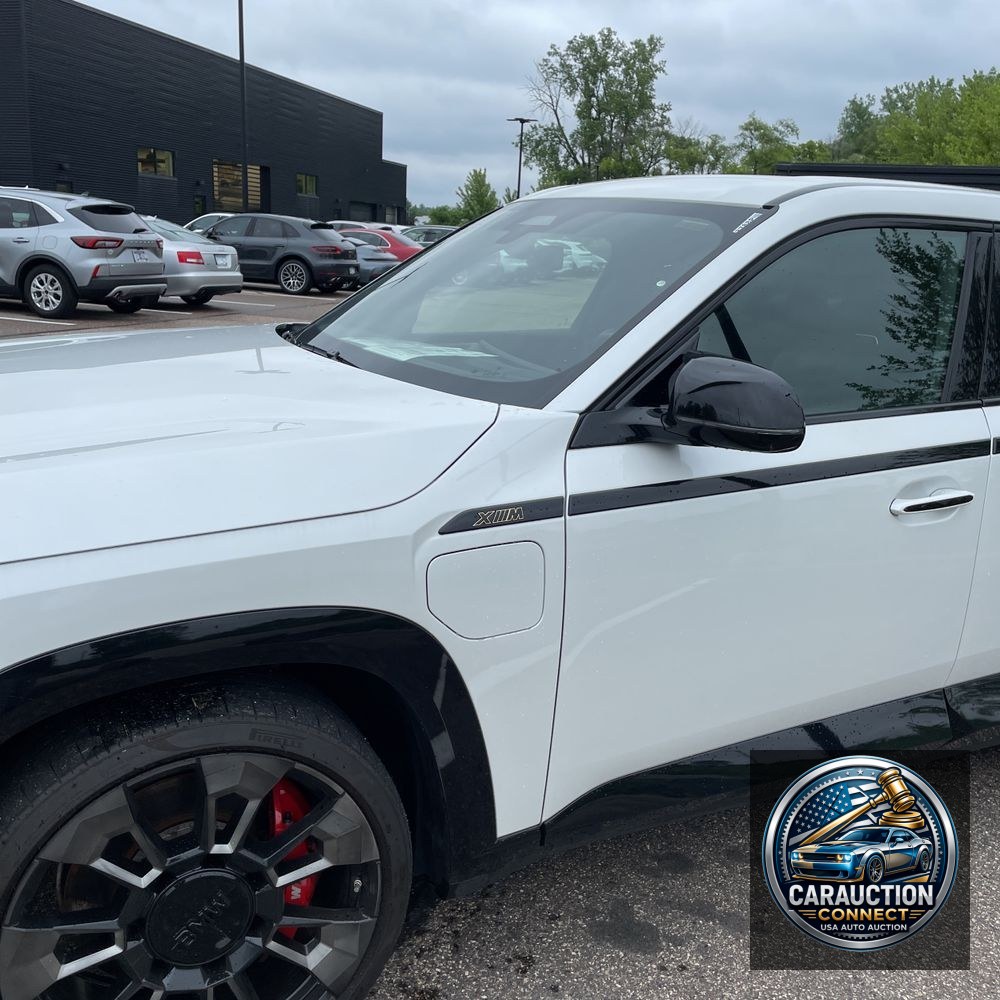 2024 BMW XM PHEV