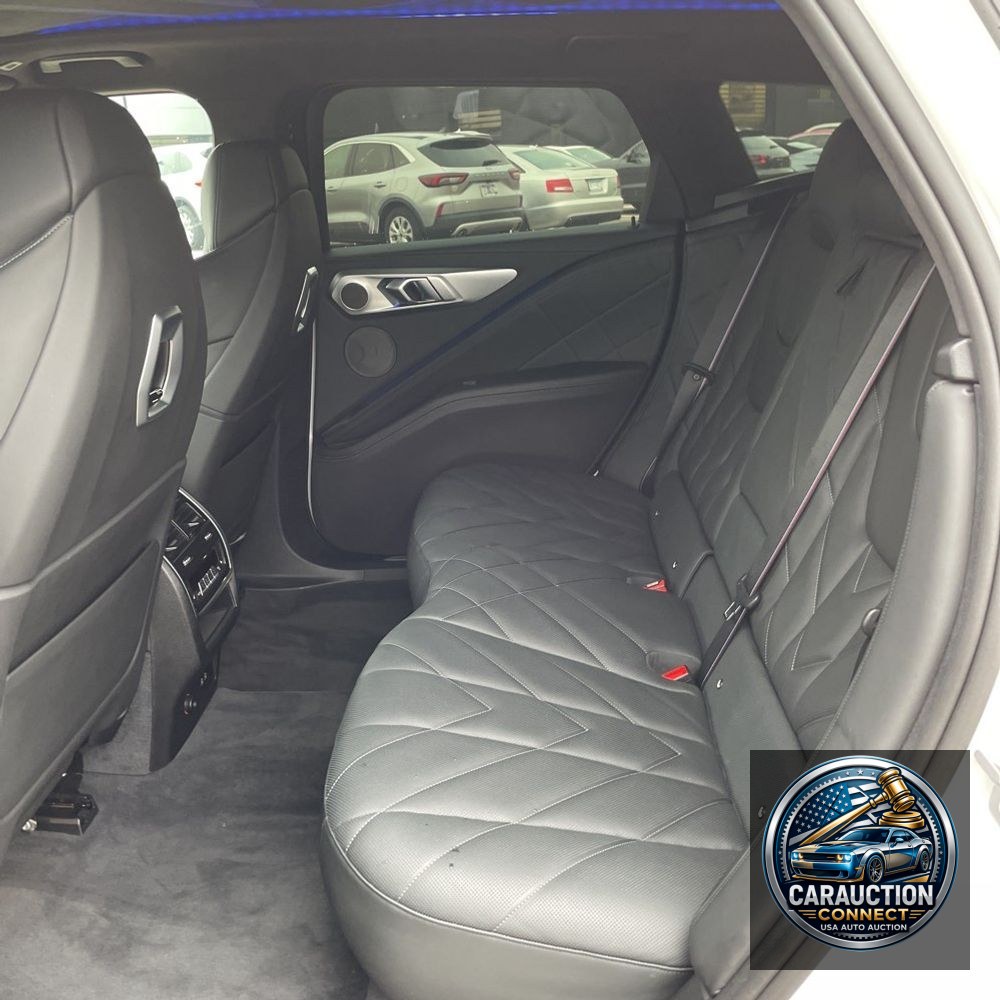 2024 BMW XM PHEV