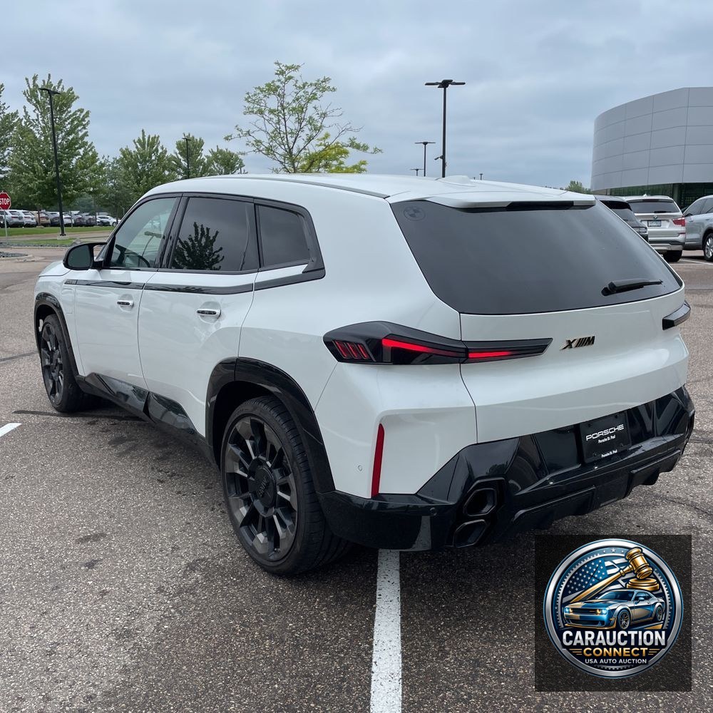 2024 BMW XM PHEV