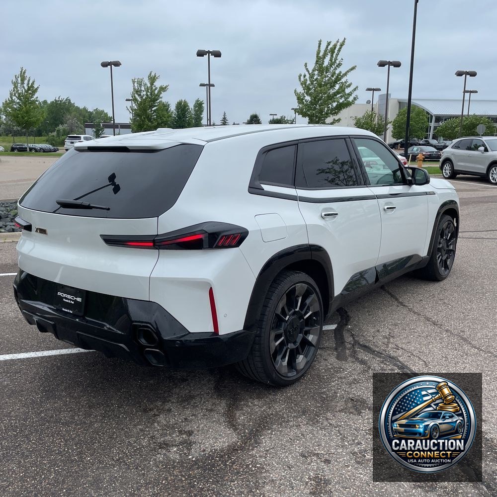 2024 BMW XM PHEV