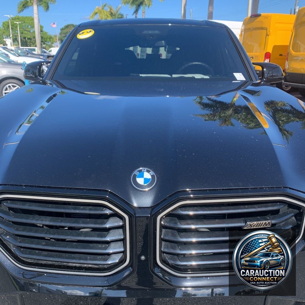 2023 BMW XM Base