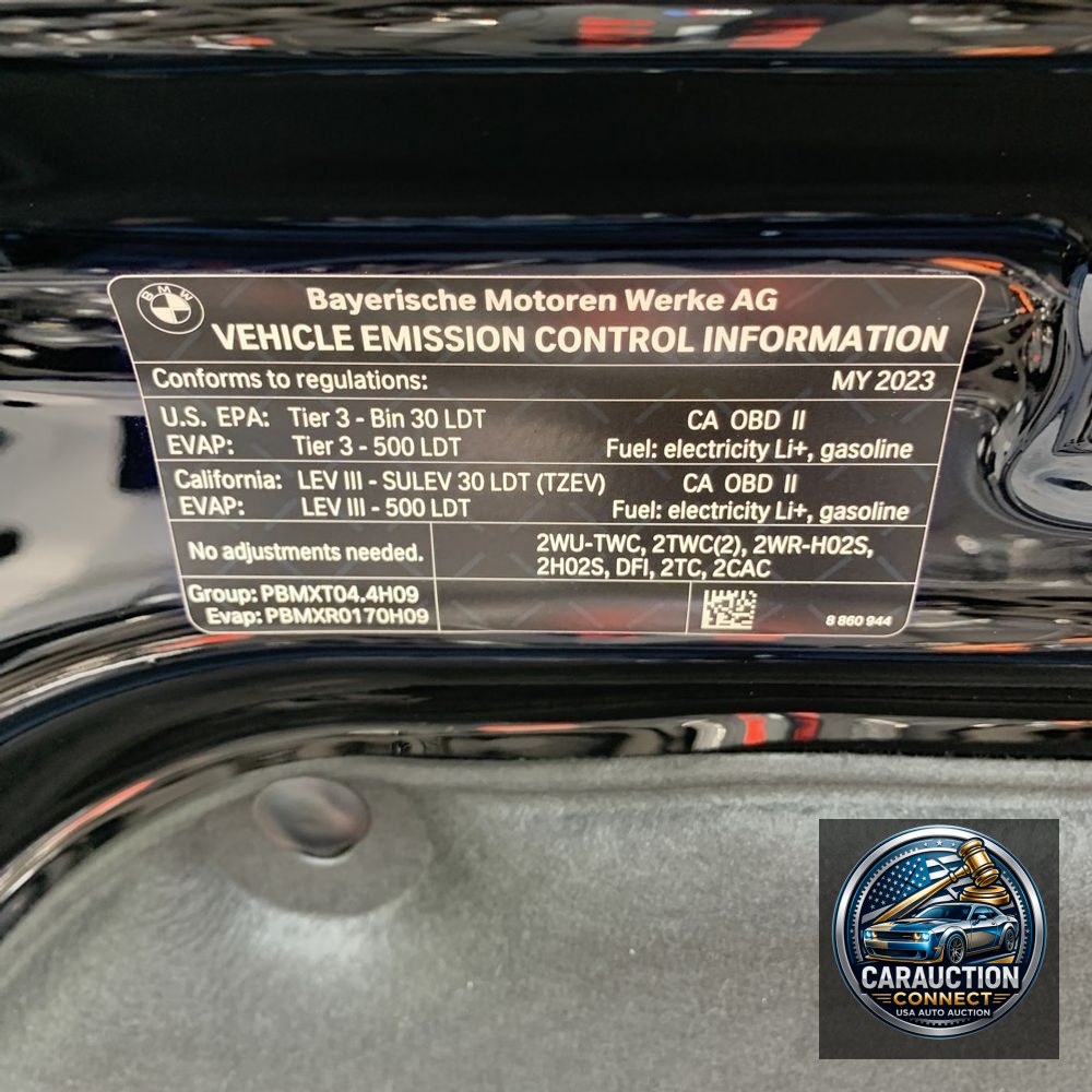 2023 BMW XM Base