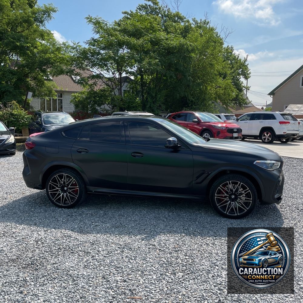 2021 BMW X6 M