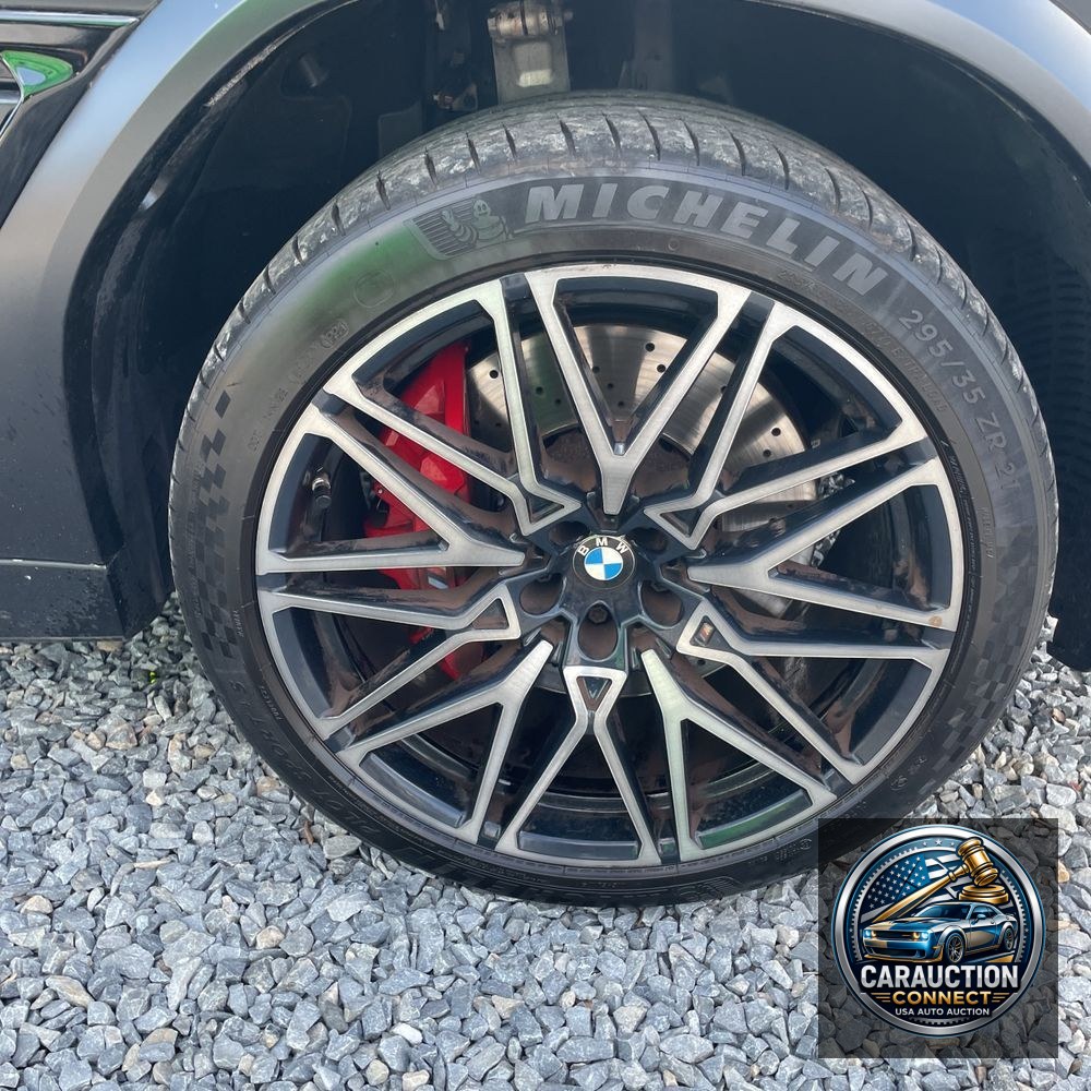 2021 BMW X6 M