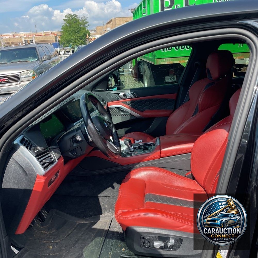 2021 BMW X6 M