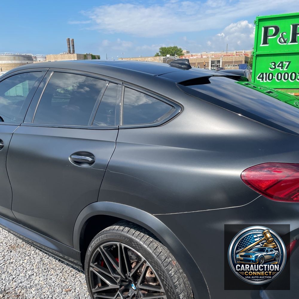 2021 BMW X6 M