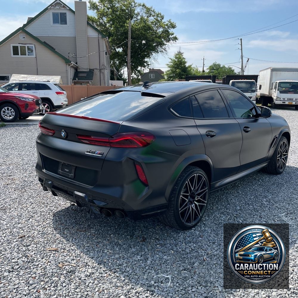 2021 BMW X6 M