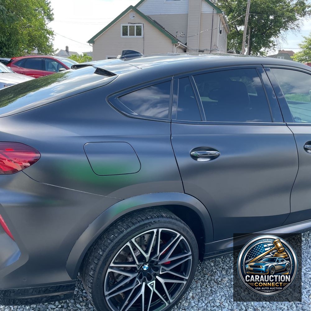 2021 BMW X6 M
