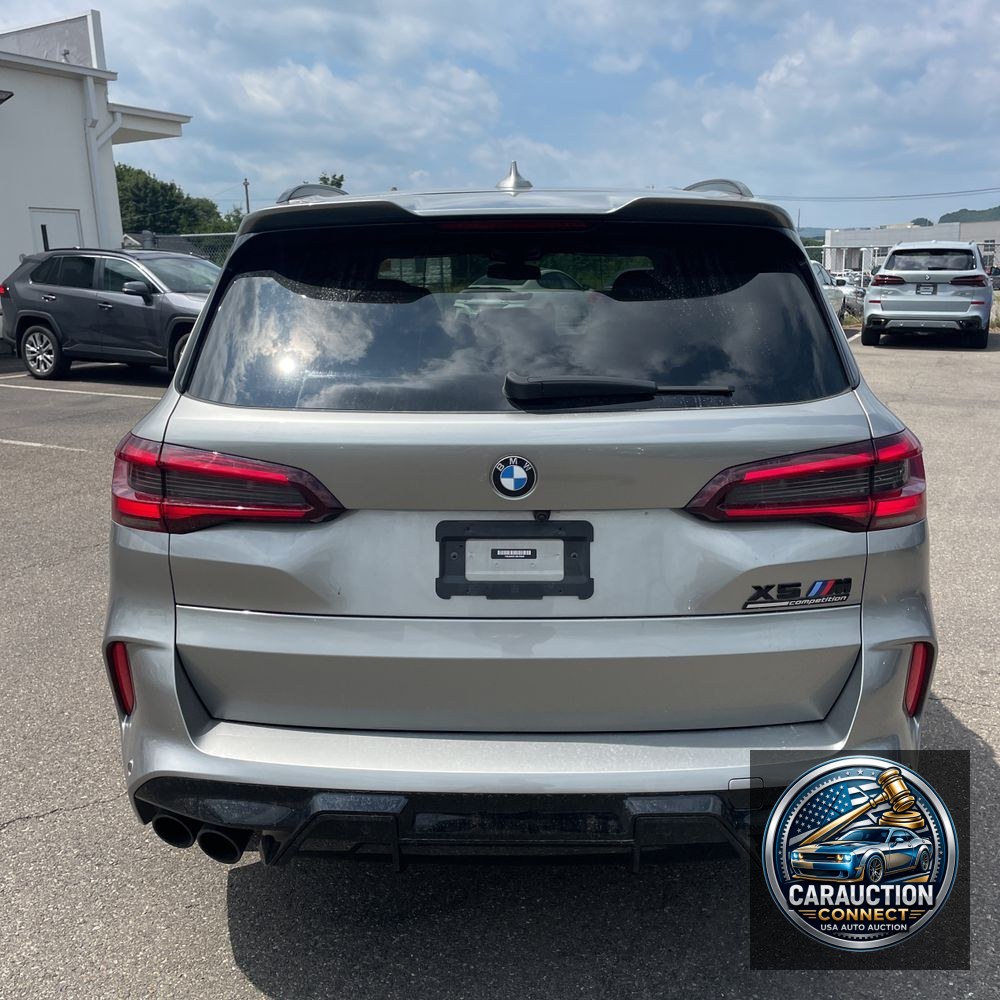 2022 BMW X5 M