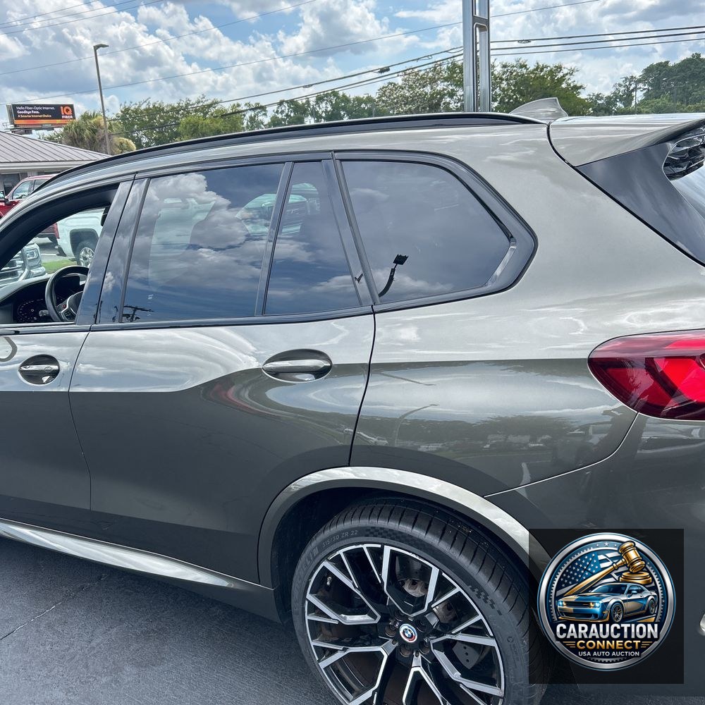 2023 BMW X5 M