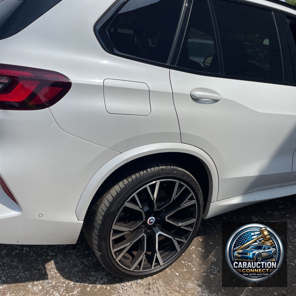 2022 BMW X5 M
