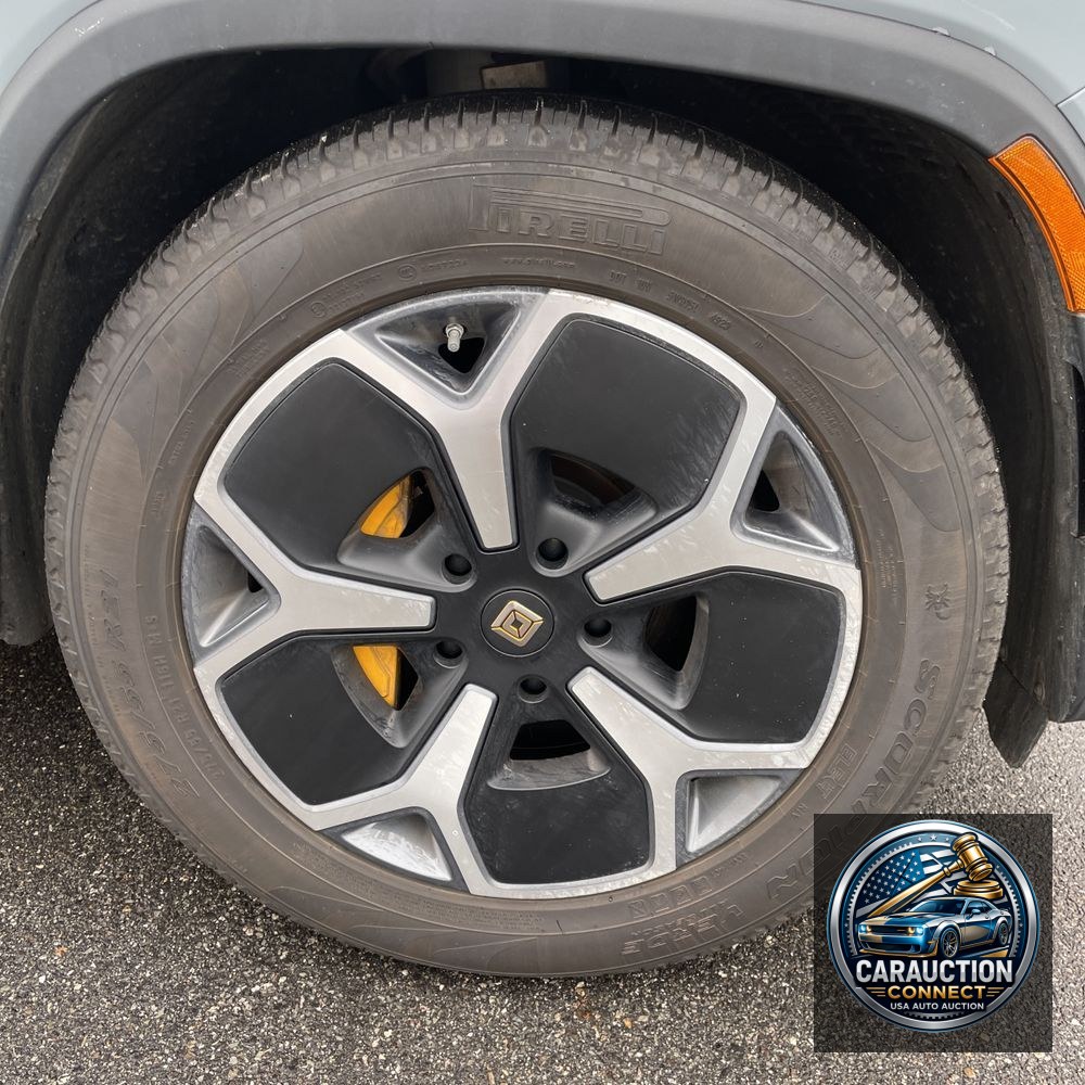 2022 Rivian R1T Adventure