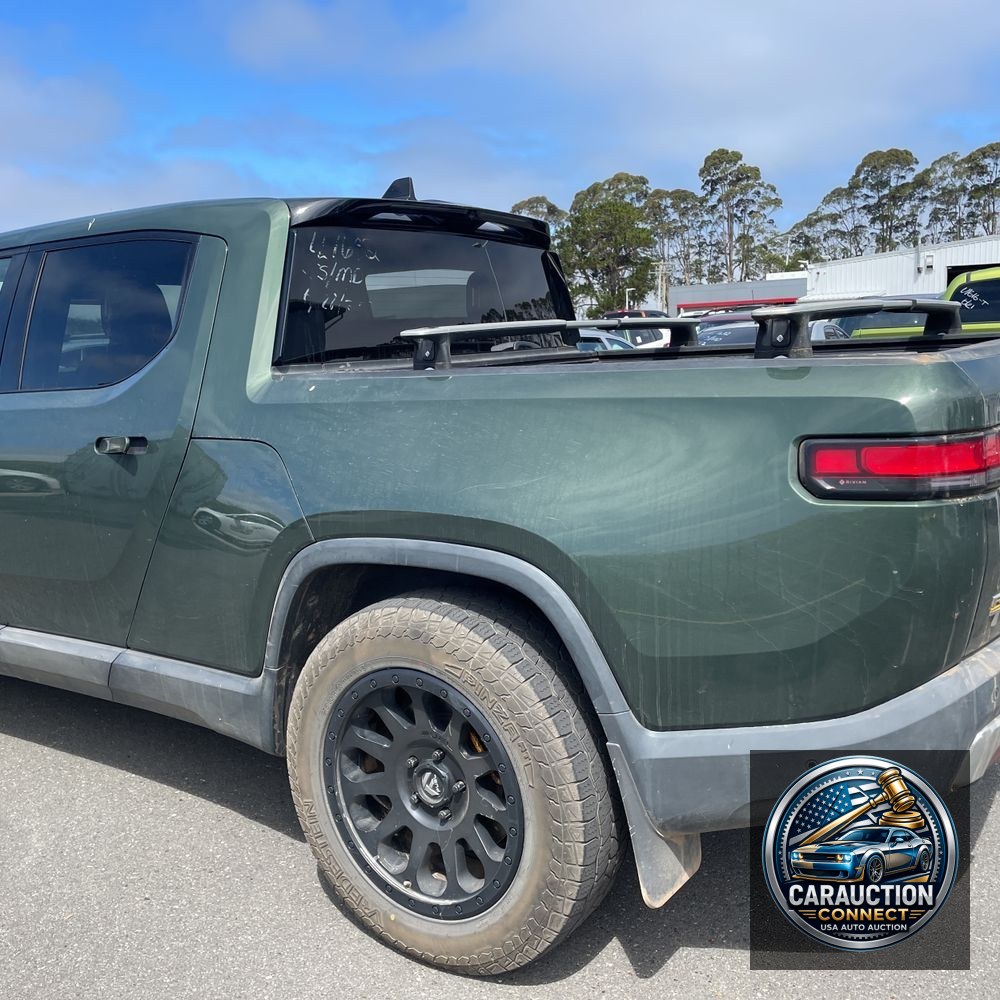 2023 Rivian R1T Adventure Quad-Motor