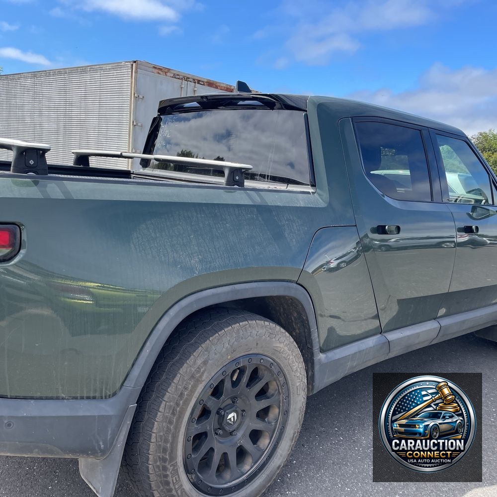 2023 Rivian R1T Adventure Quad-Motor