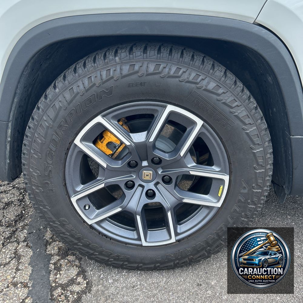 2022 Rivian R1T Adventure